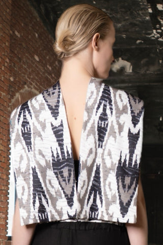 Farklı Modlarda Giyilebilen Siyah Straplez