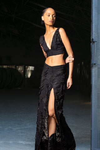 Keskin Yırtmaçlı Uzun Etek