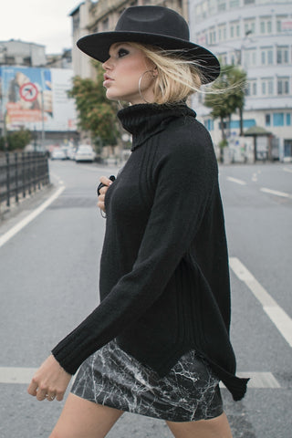 Salaş Gizli Sırt Dekolteli Kazak