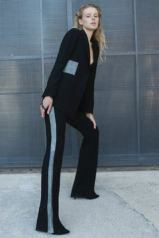 Zayıf Gösteren Deri Garni Pantolon