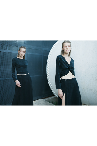 Arkalı Önlü Giyilebilen 2in1 Crop