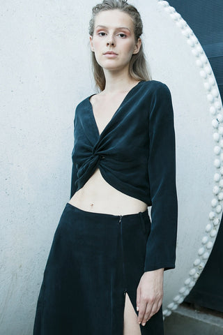 Arkalı Önlü Giyilebilen 2in1 Crop