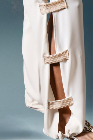 Dönüşen Garni Yırtmaçlı Pantolon