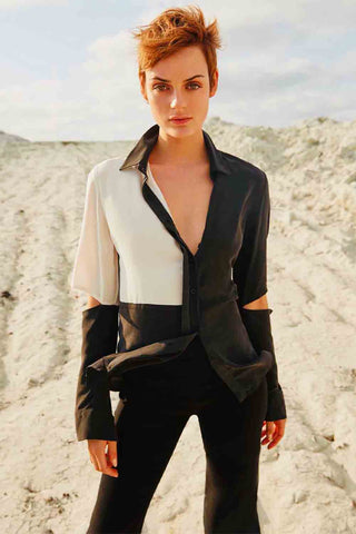 Sinem Babacan - Gizli Sırt Dekolteli Gömlek 1