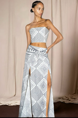 Sinem Babacan / Straplez Büstiyer