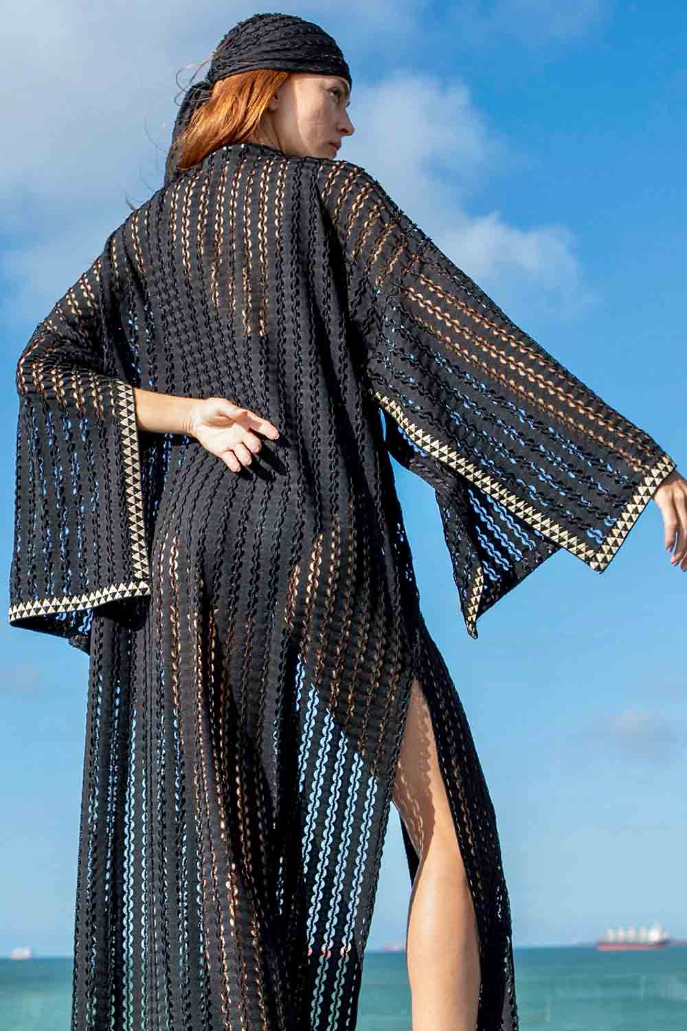 Sinem Babacan - Garni Detaylı Uzun Kimono Siyah 3